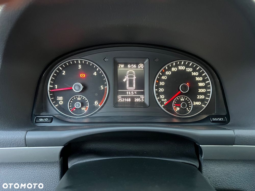 Volkswagen Touran 1.6 TDI DPF BlueMotion Technology Comfortline - 13