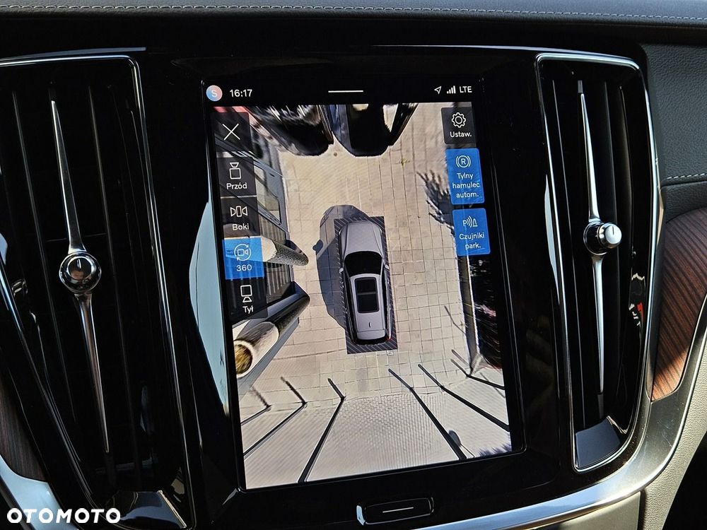 Volvo V60 T8 AWD Plug-In Hybrid Ultra Dark - 22