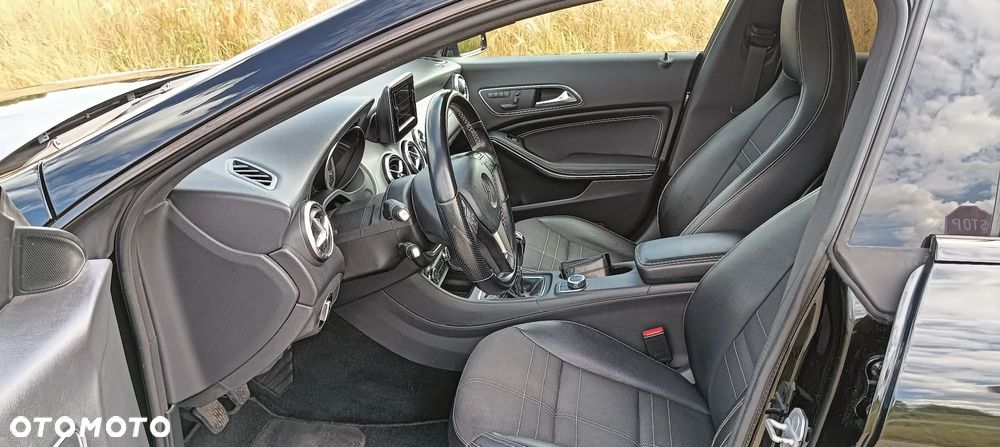 Mercedes-Benz CLA 180 - 29