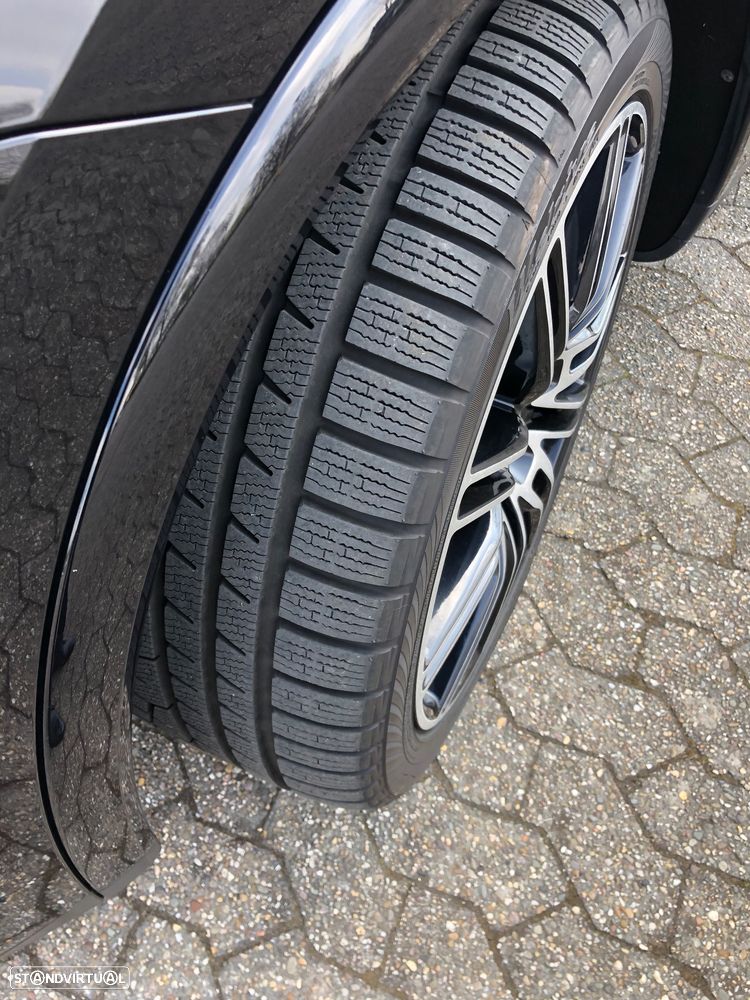 Porsche Cayenne Turbo S - 15