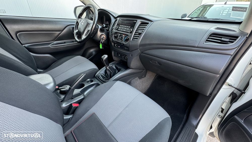 Mitsubishi L-200 Cabine dupla 4X2 - 18