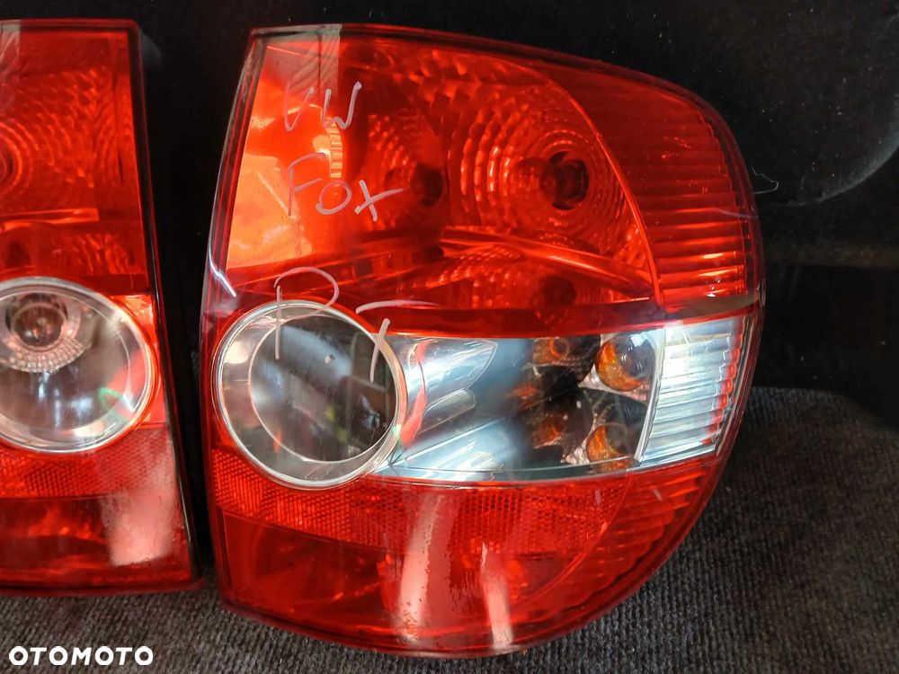 Volkswagen Fox Lampa tylna lewa, prawa - 5
