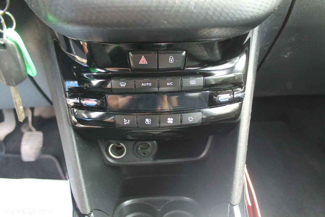 Peugeot 2008 - 17