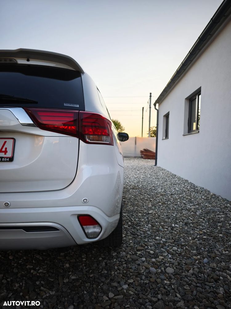 Mitsubishi Outlander 2.4 4WD Spirit+ - 31