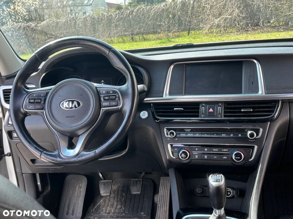 Kia Optima 1.7 CRDI M - 8