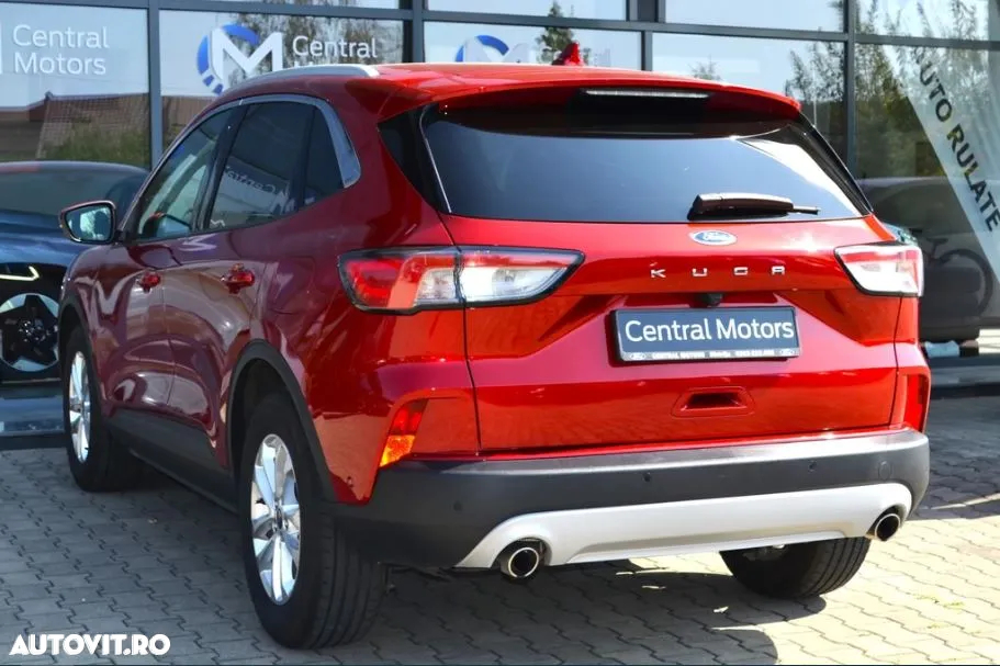 Ford Kuga - 4