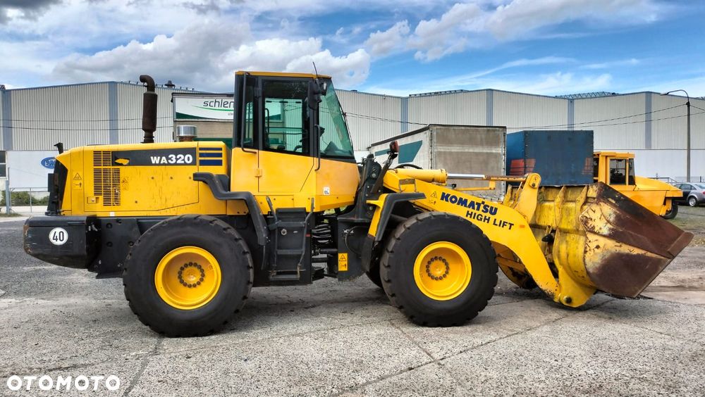 Komatsu WA 320 - 6 / 16500 kg / 4,5 m zasyp / klima / centralne smarowanie - 11