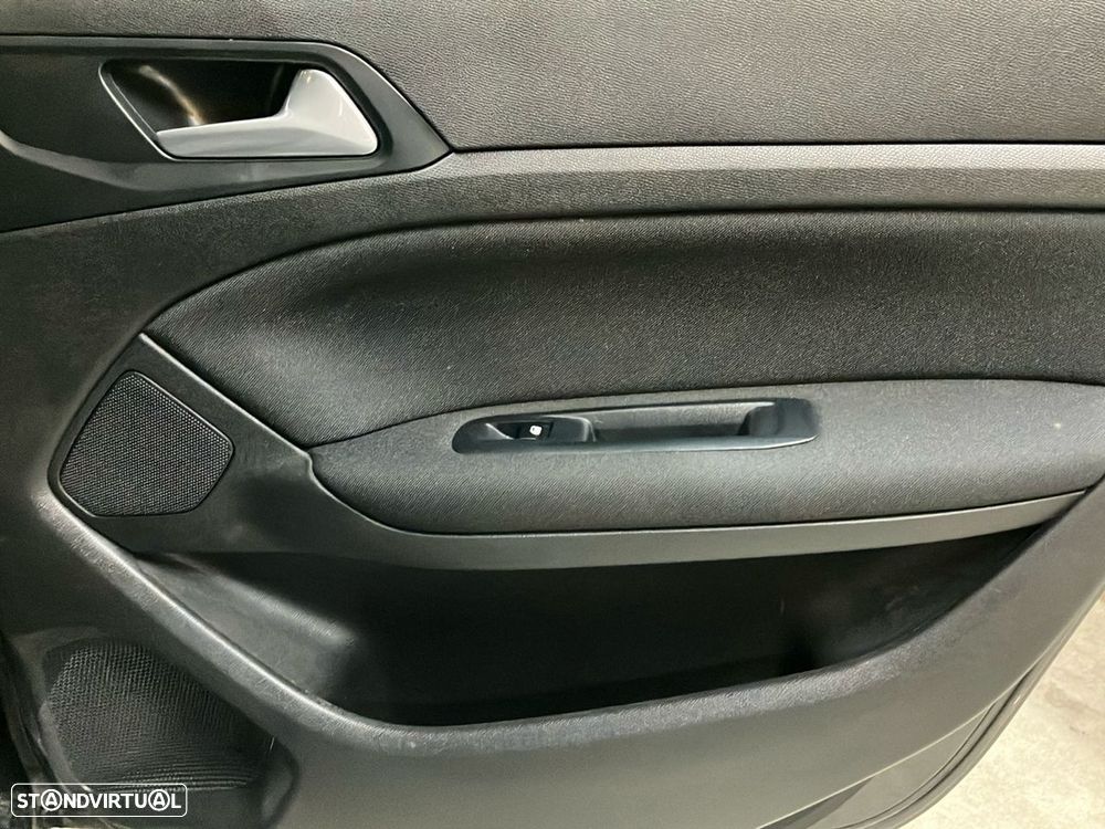 Peugeot 308 SW - 23