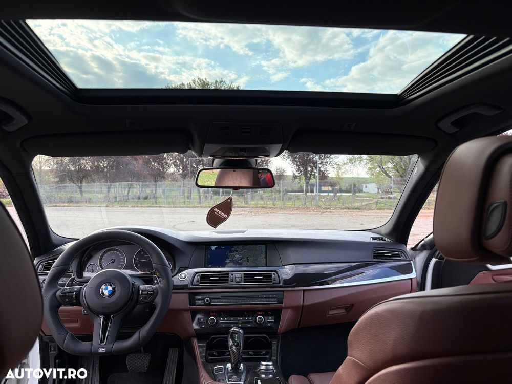 BMW Seria 5 530d Aut. Luxury Line - 13