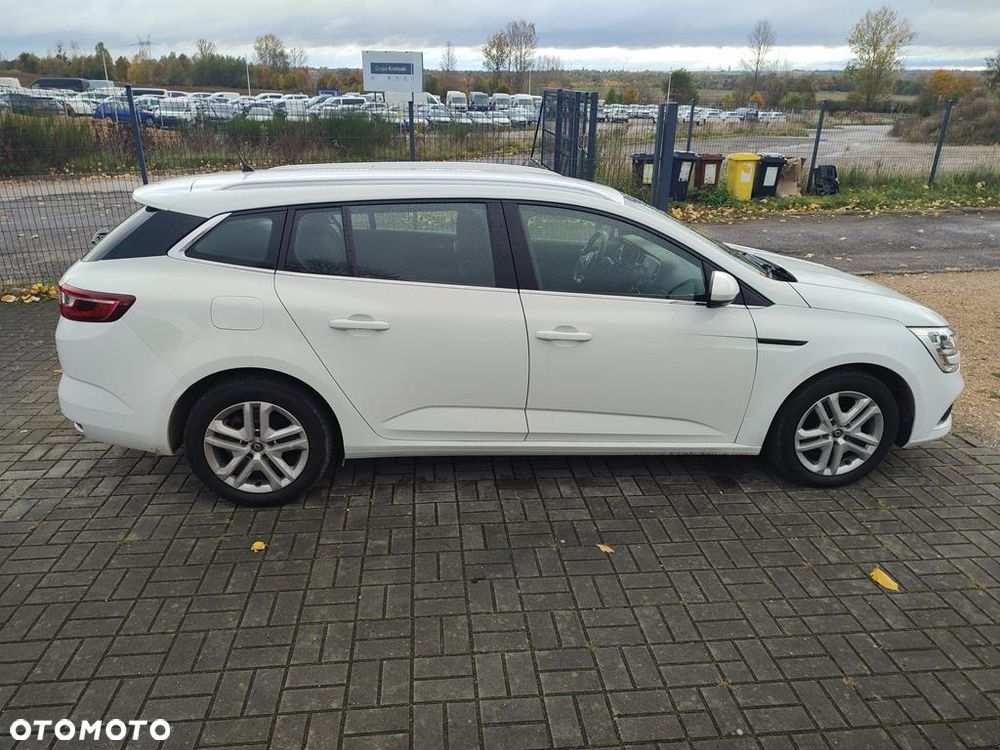 Renault Megane 1.5 Blue dCi Business - 8