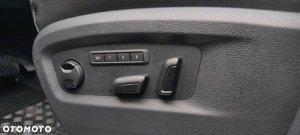 Volkswagen Multivan 2.0 TDI L1 Higline DSG - 17