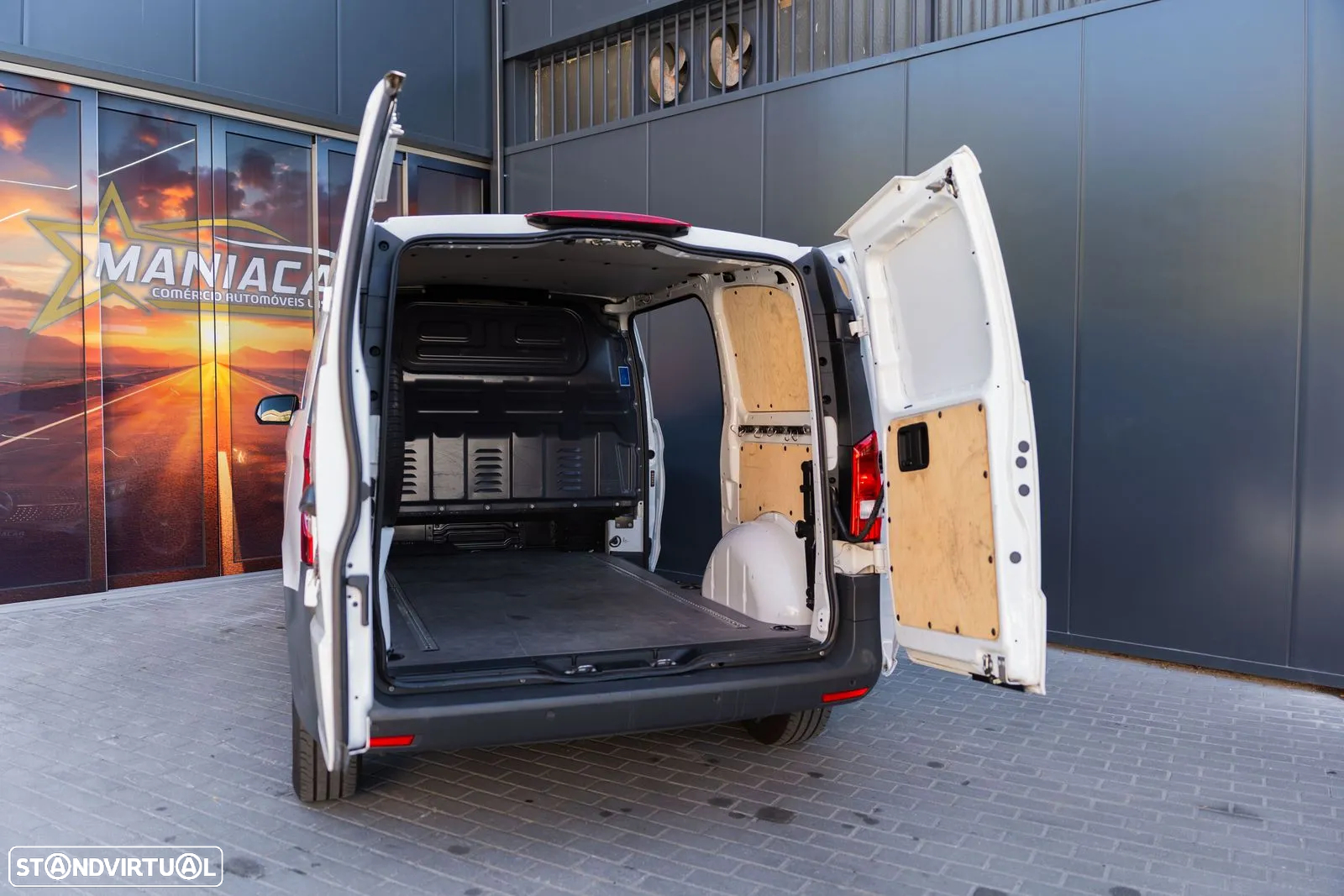 Mercedes-Benz VITO 114CDi 3Lugares - 24