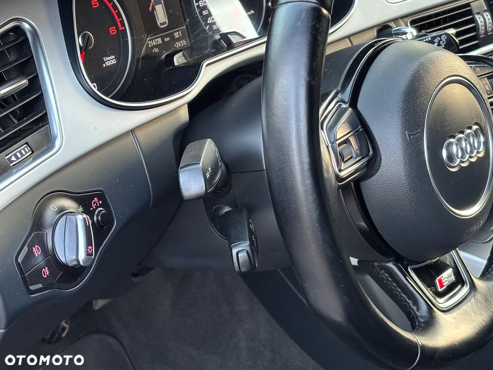 Audi A4 Avant 2.0 TDI quattro sport - 19