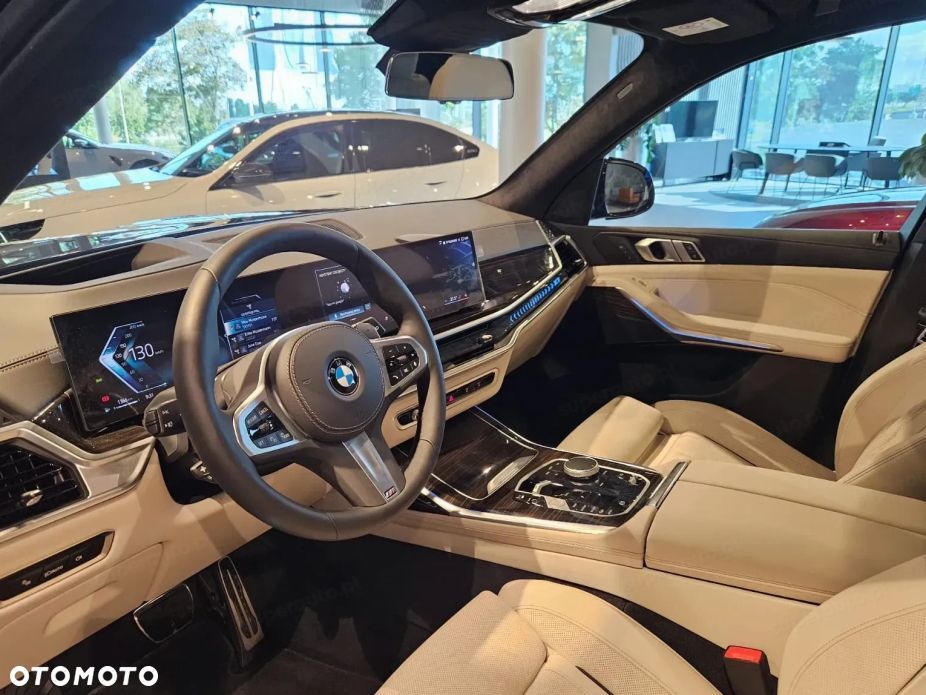 BMW X7 - 8