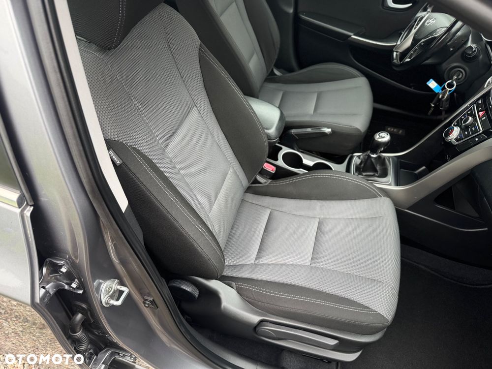 Hyundai i30 1.6 CRDi BlueDrive Classic - 5