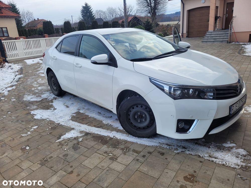 Toyota Corolla 1.6 50th Anniversary - 4