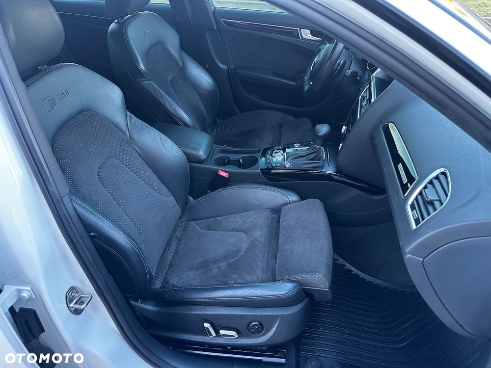 Audi A4 Limousine - 26