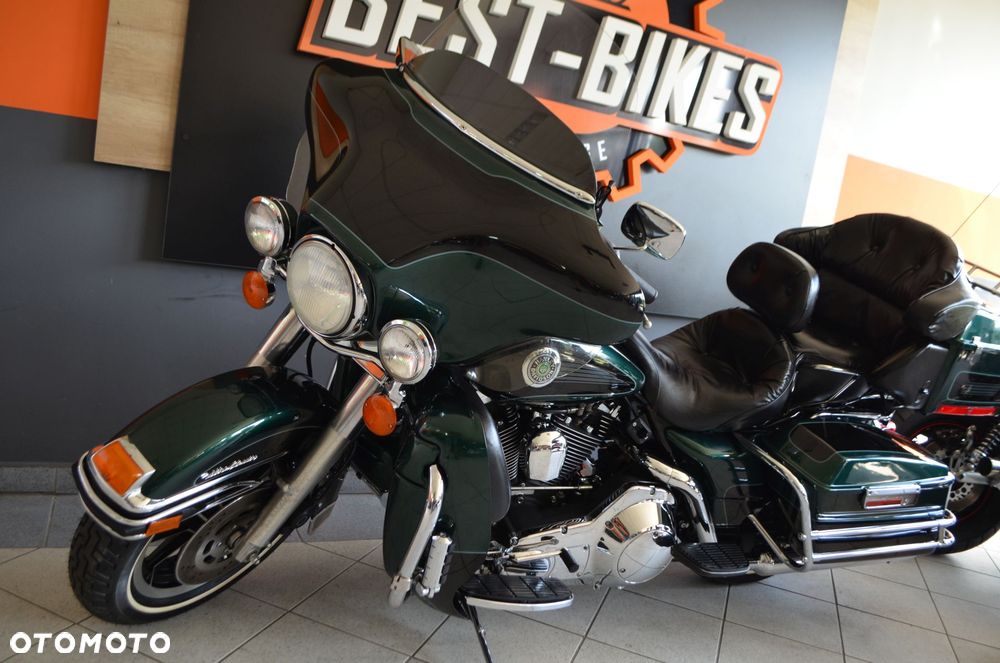Harley-Davidson FLHT Electra Glide Standard - 21