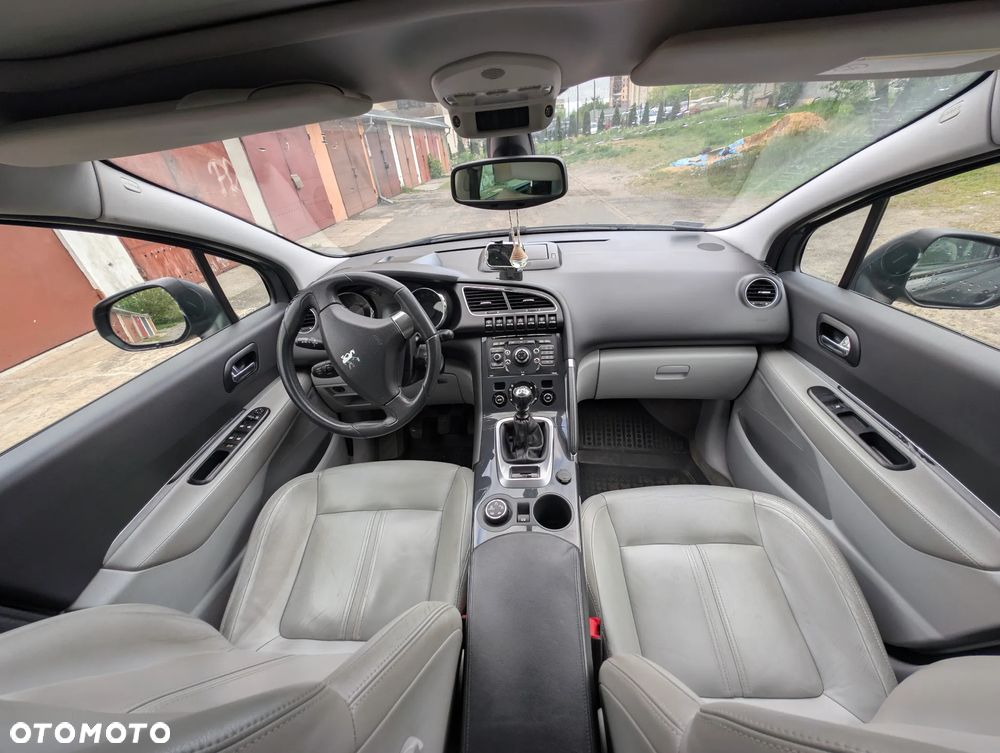 Peugeot 3008 HDi FAP 150 Platinum - 11