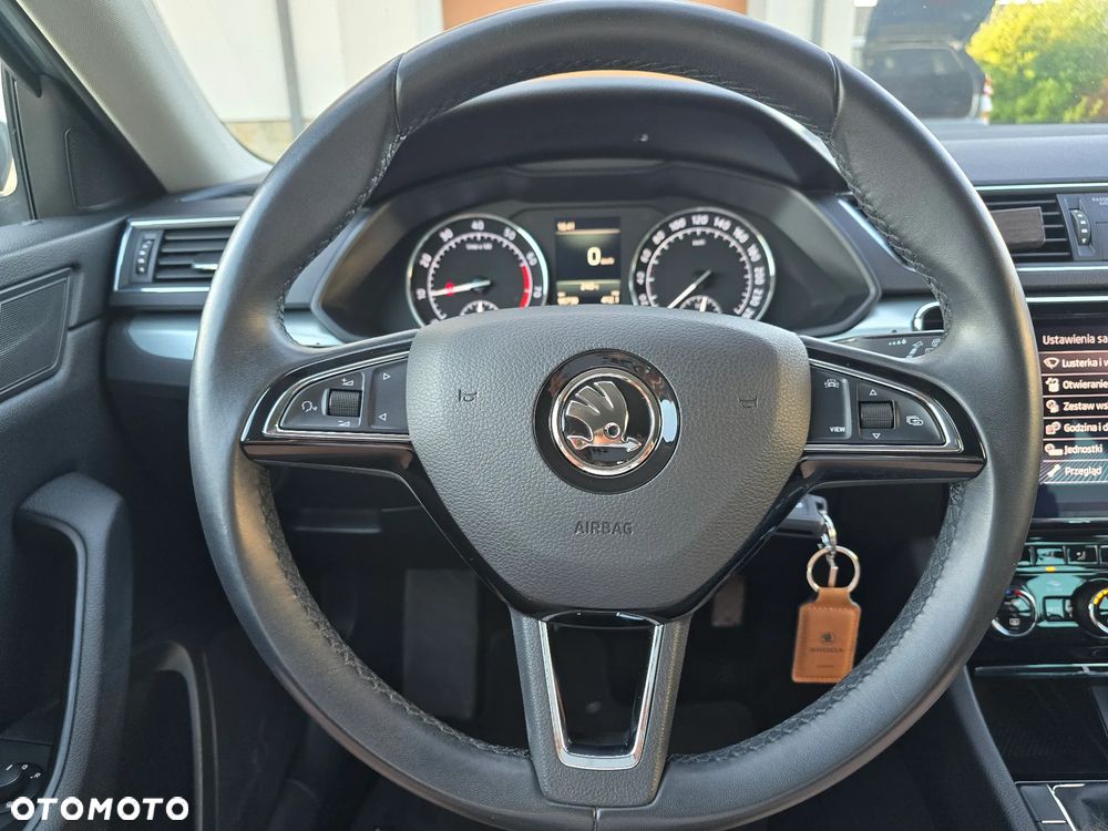Skoda Superb 1.5 TSI ACT Ambition - 25