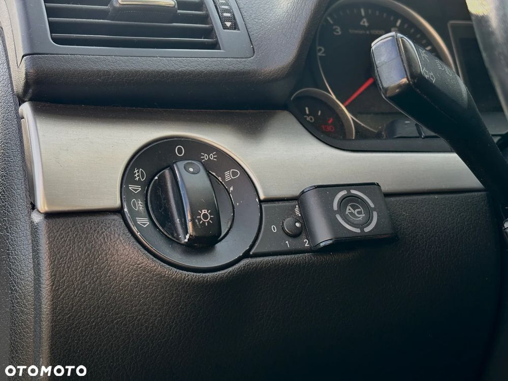 Audi A4 Limousine 1.6 - 16