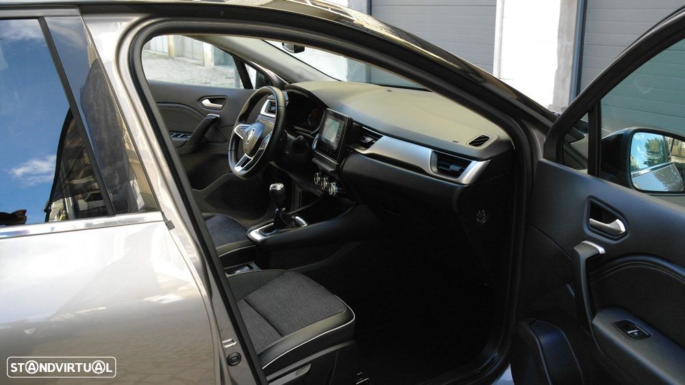 Renault Captur 1.0 TCe Techno - 25