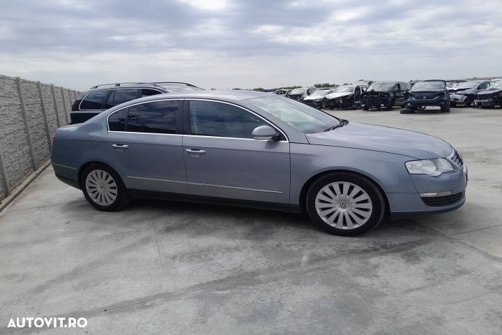 Dezmembrez Volkswagen VW Passat B6 [2005 - 2010] Sedan 4-usi 2.0 TDI - 3