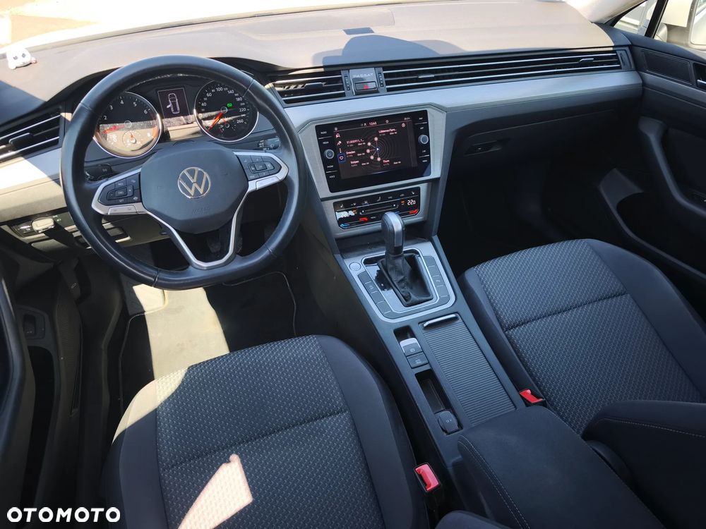 Volkswagen Passat 1.5 TSI OPF DSG Conceptline - 16