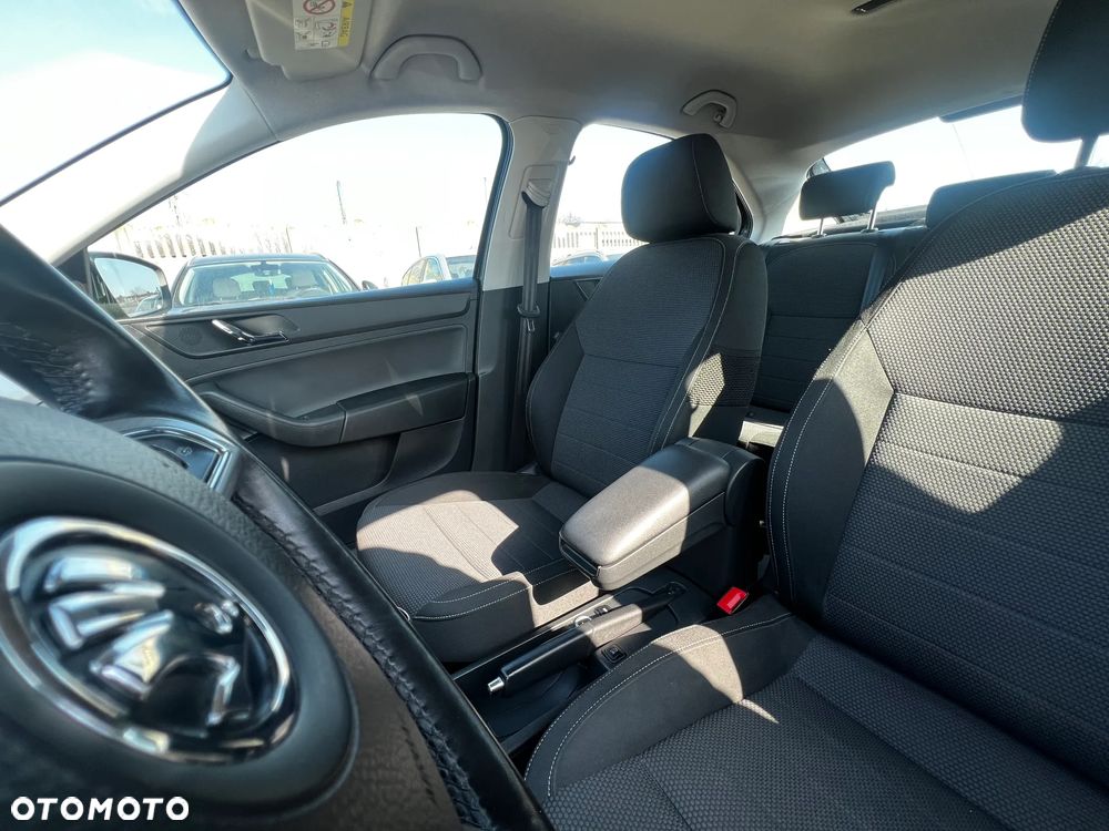 Skoda RAPID 1.6 TDI Elegance - 15