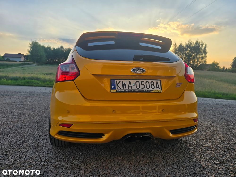 Ford Focus 2.0 EcoBoost ST - 7