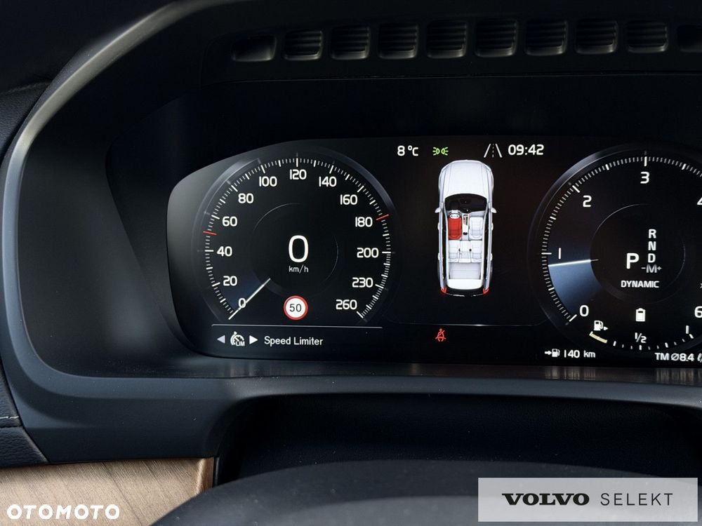 Volvo XC 90 - 26