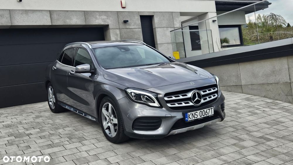 Mercedes-Benz GLA 200 7G-DCT AMG Line - 19
