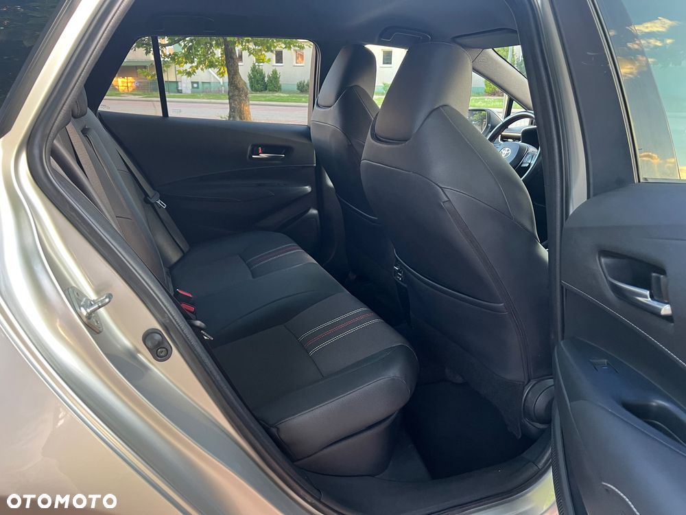 Toyota Corolla - 16