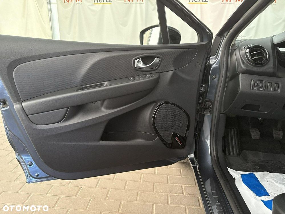 Renault Clio - 10