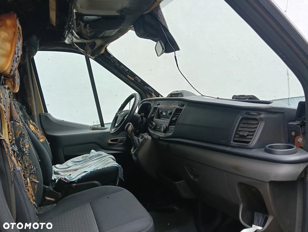 Ford Transit - 11
