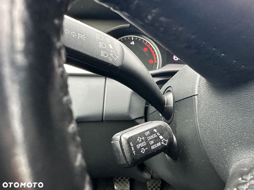 Audi A4 Avant 2.0 TDI Quattro - 13