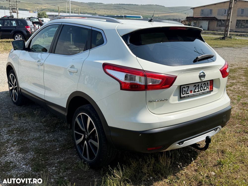 Nissan Qashqai 1.6 DCI 4 x 4 DPF Start/Stop tekna - 21