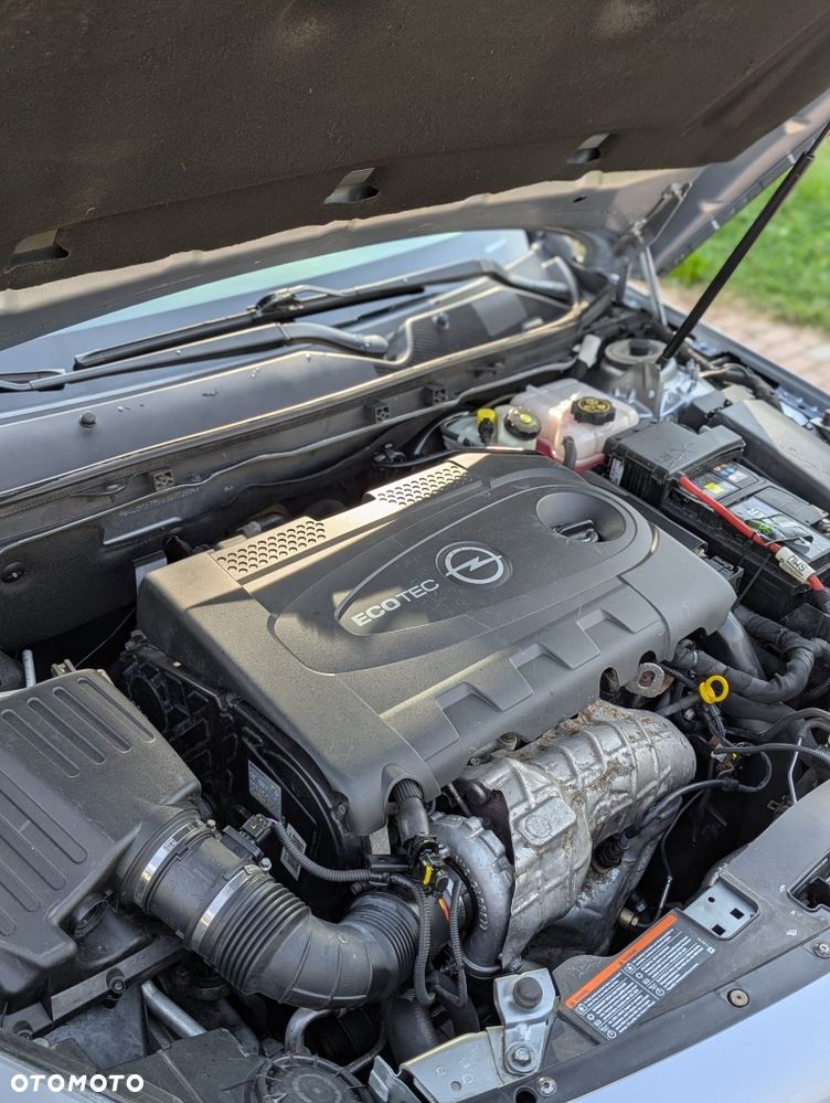 Opel Insignia - 8