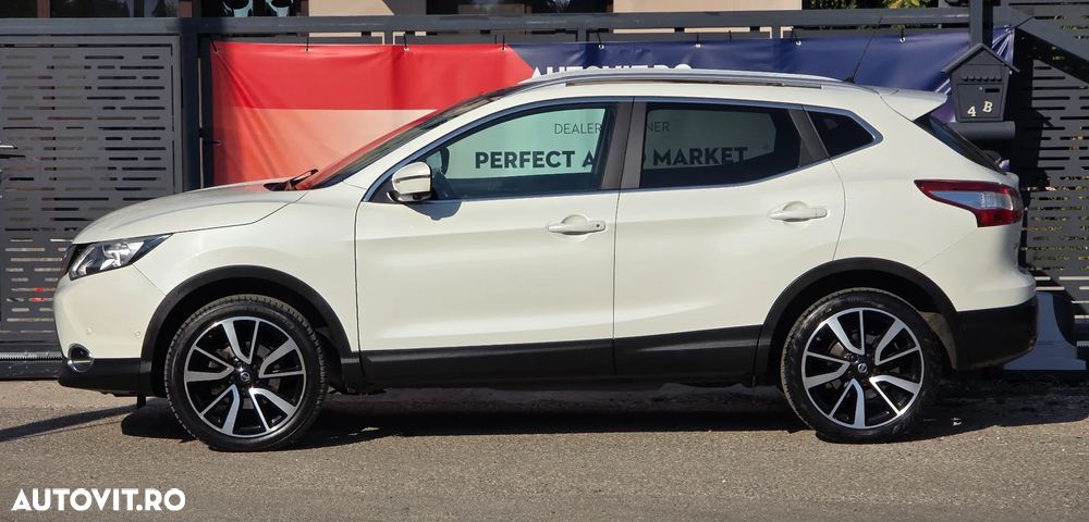 Nissan Qashqai 1.6 DCI TEKNA+ - 10