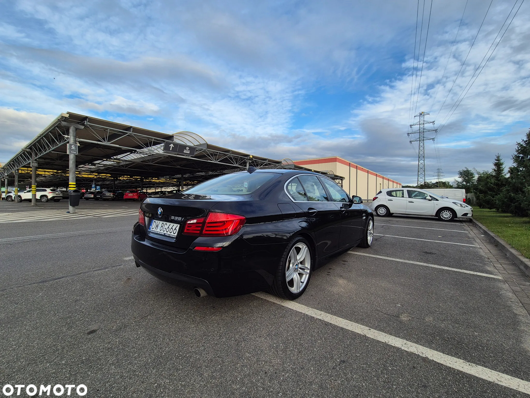BMW Seria 5 535i xDrive - 14