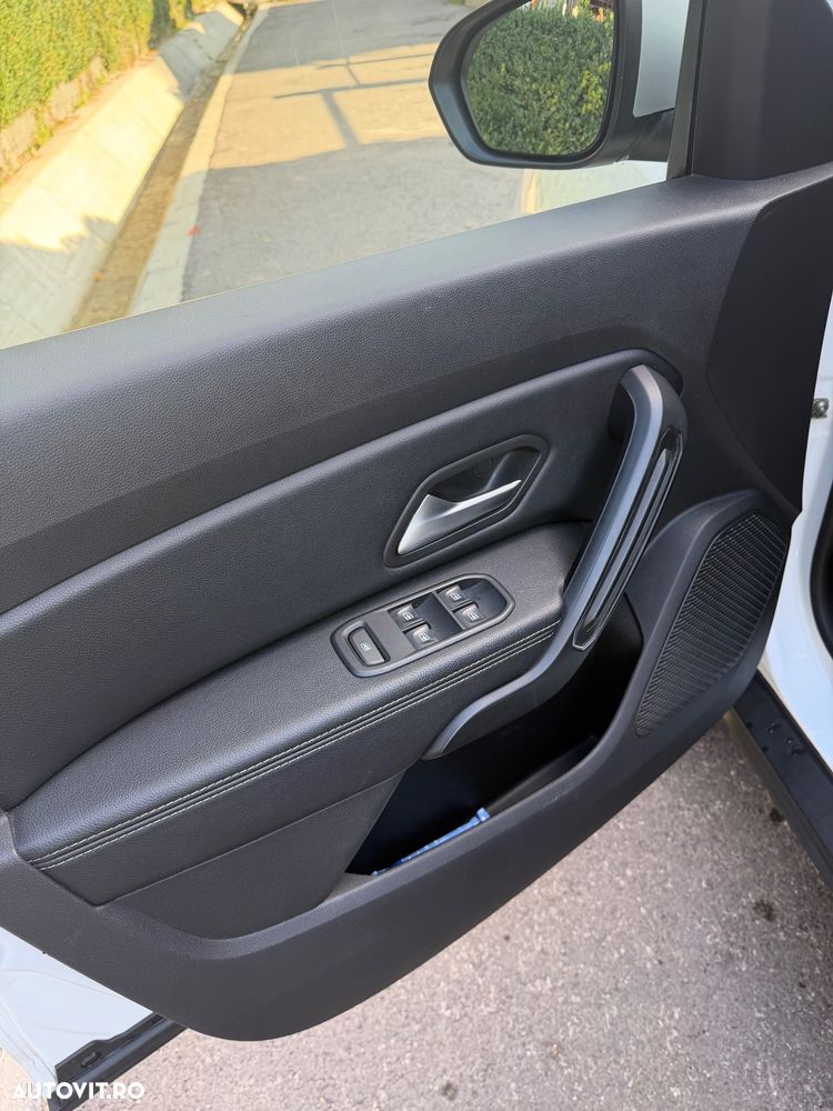 Dacia Duster 1.5 Blue dCi Prestige - 12