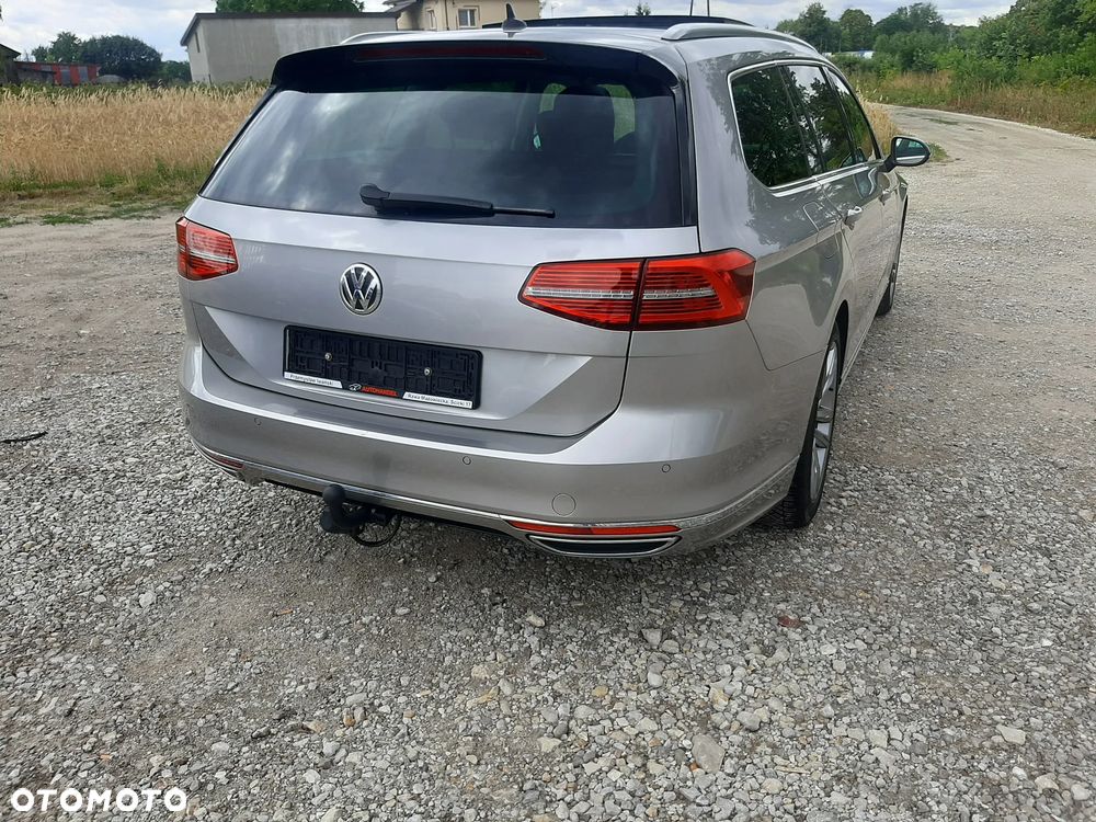 Volkswagen Passat 1.6 TDI (BlueMotion Technology) DSG Comfortline - 12