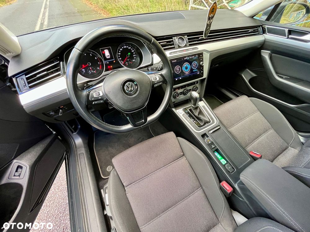 Volkswagen Passat Variant 1.5 TSI EVO Highline DSG - 22