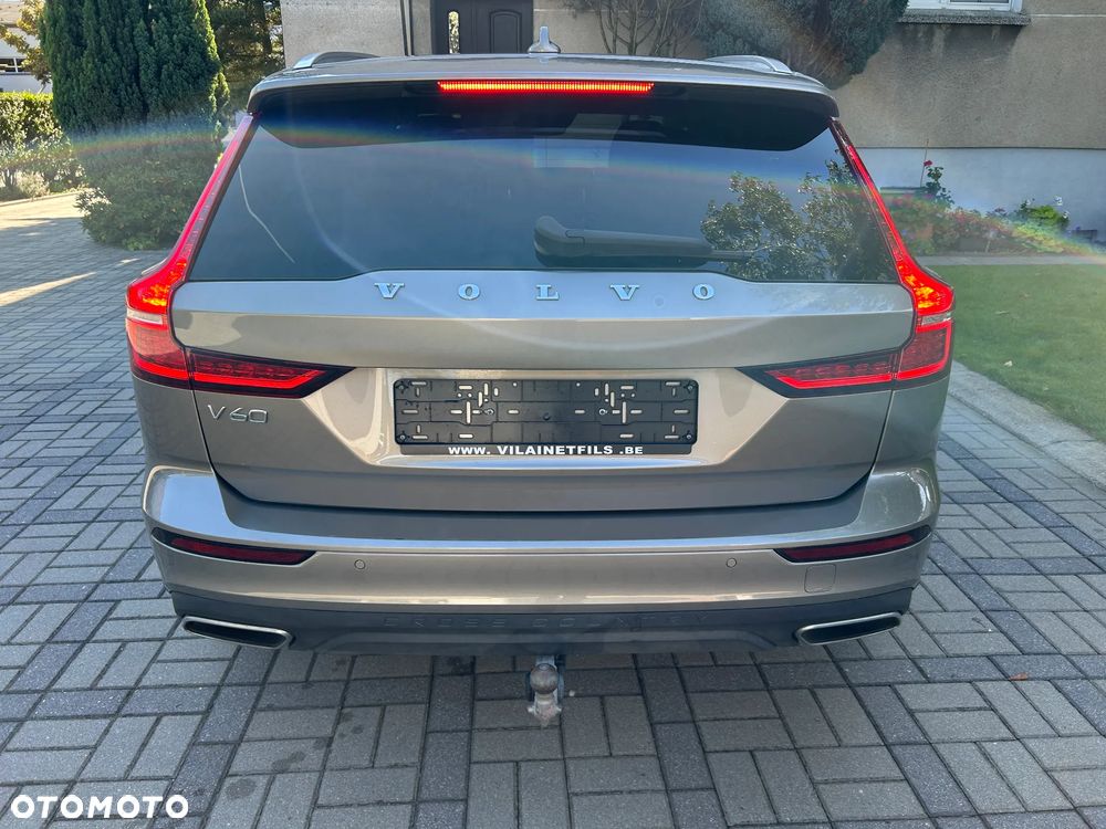 Volvo V60 Cross Country D3 Drive-E Momentum - 10