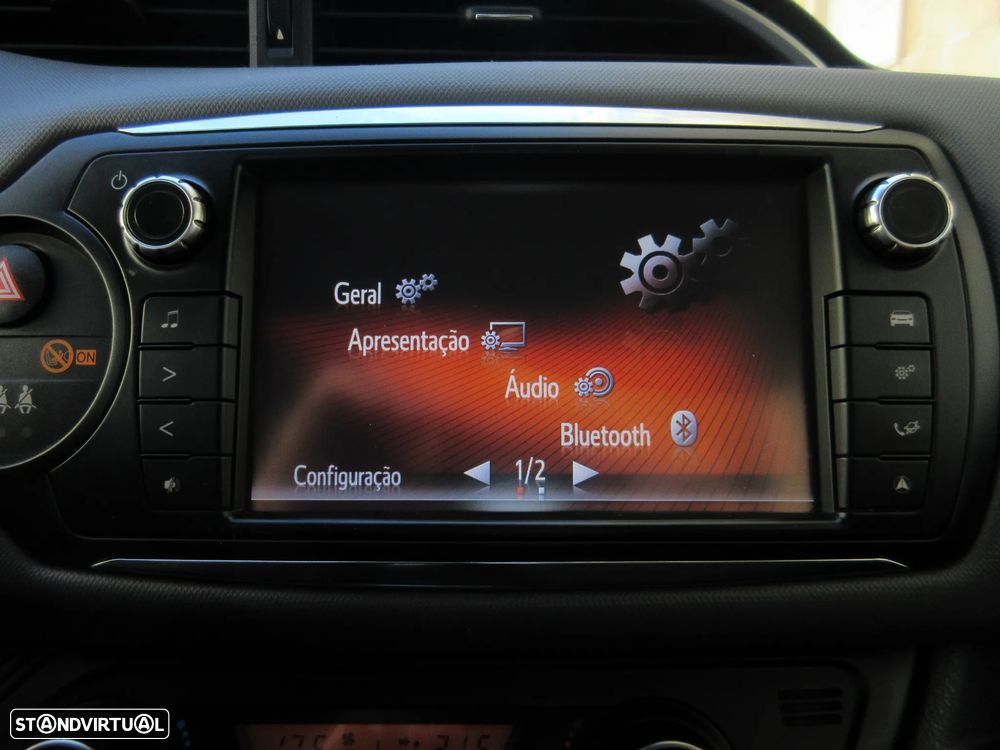 Toyota Yaris 1.4 D-4D Sport+P.Techno +T.Panoramico - 20