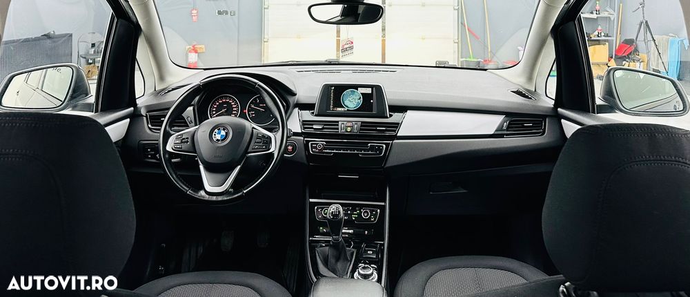 BMW Seria 2 218d - 6