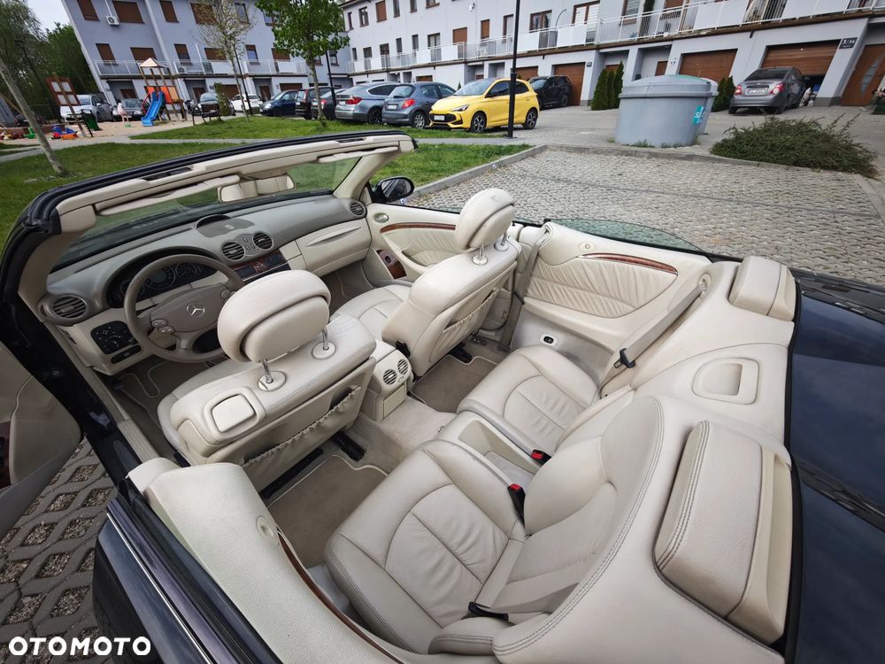 Mercedes-Benz CLK - 9