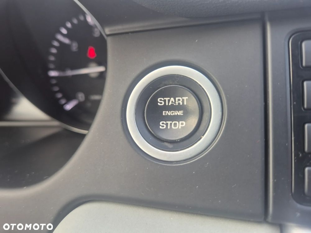 Land Rover Discovery Sport - 28