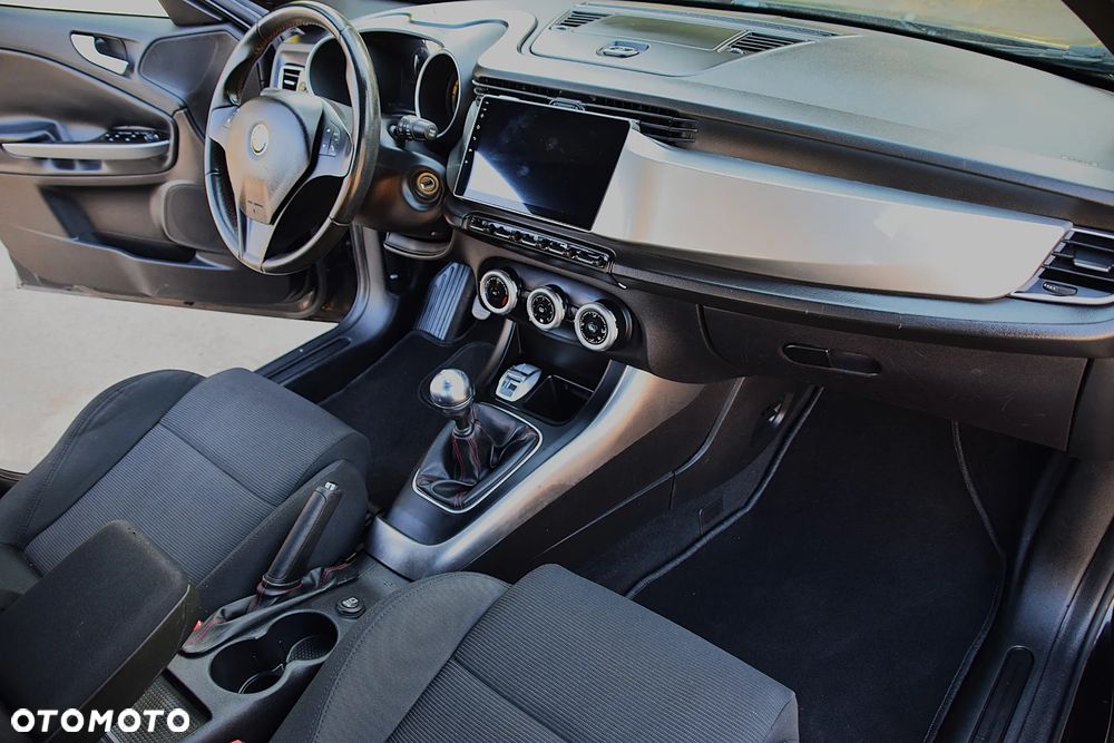 Alfa Romeo Giulietta - 24