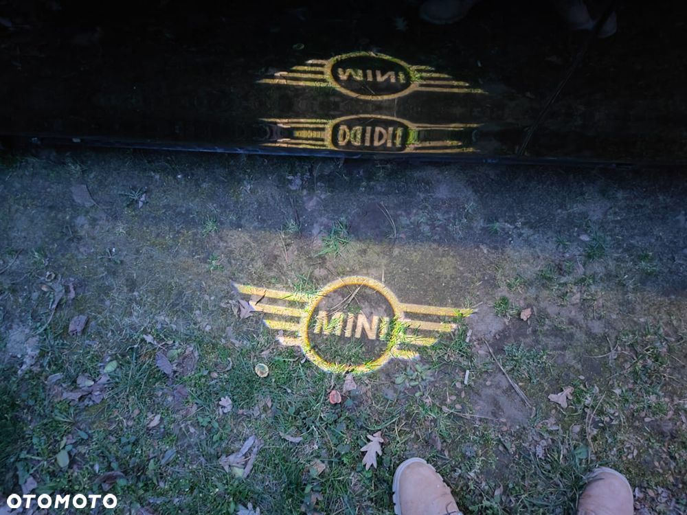 MINI ONE Essential Trim - 22